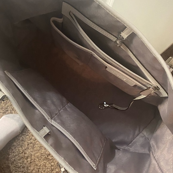 Michael Kors large shoulder bag with studs - Picture 4 of 4